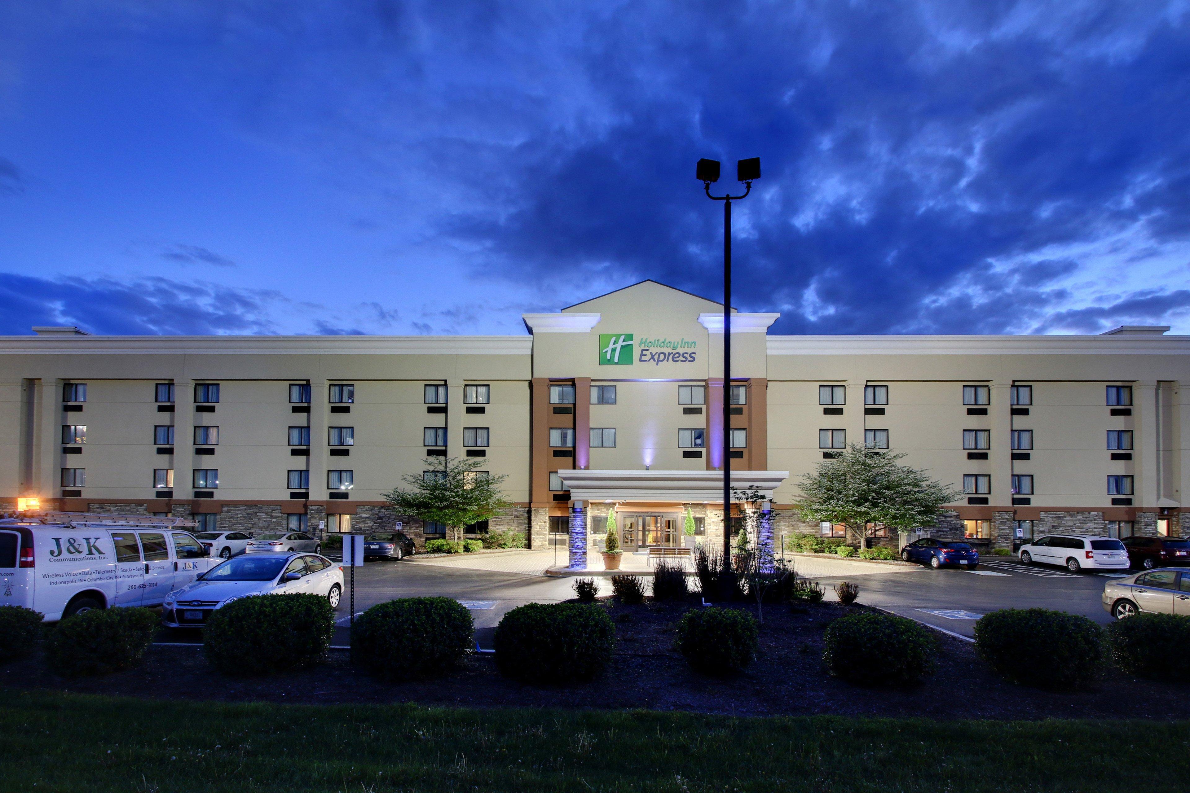 Holiday Inn Express Hotel Fort Campbell-Oak Grove By Ihg Esterno foto
