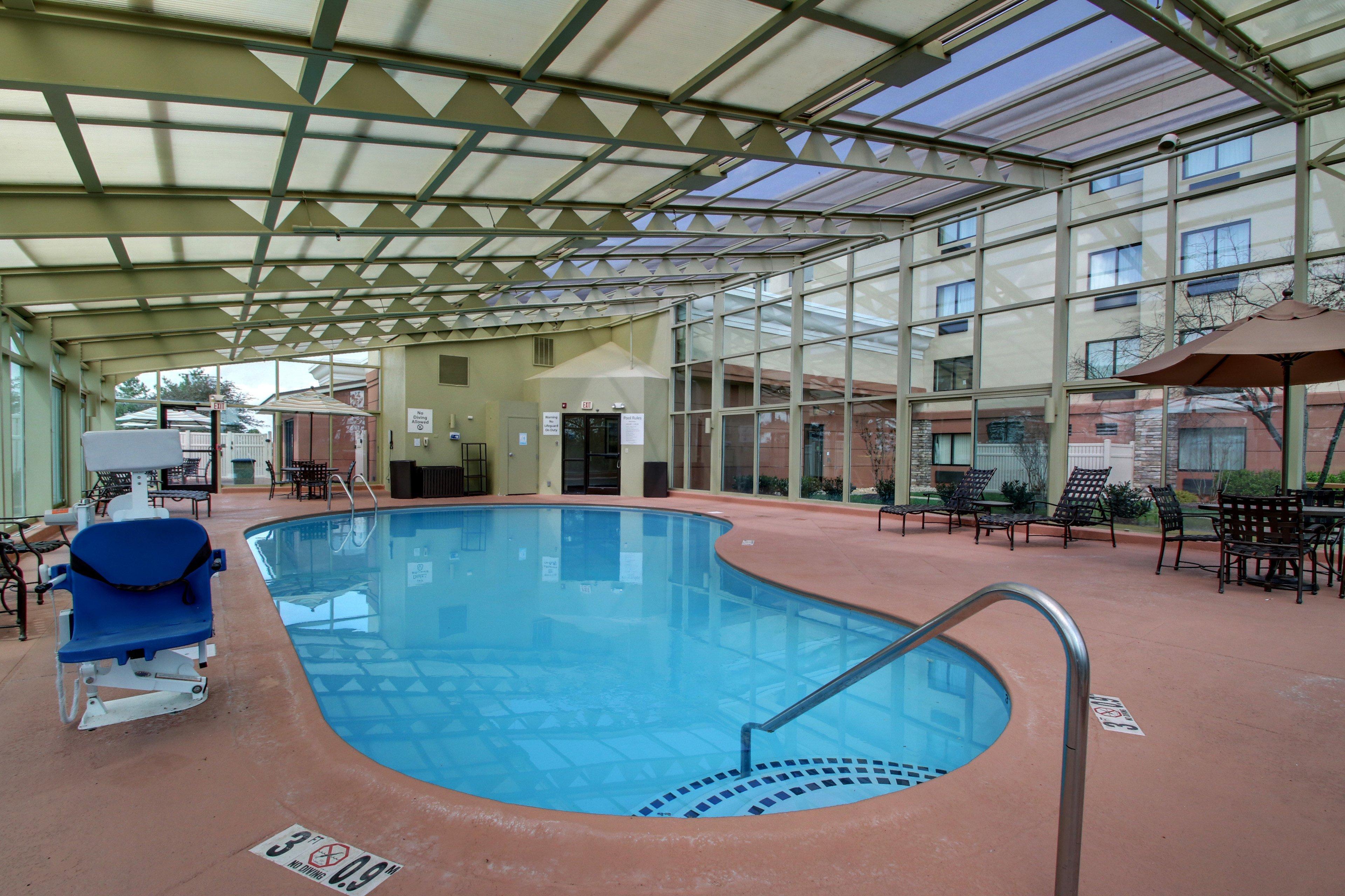 Holiday Inn Express Hotel Fort Campbell-Oak Grove By Ihg Esterno foto