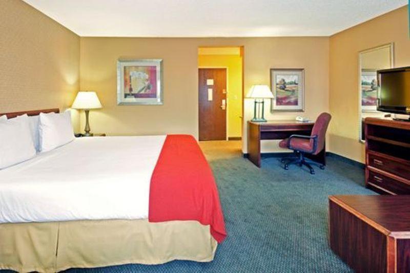 Holiday Inn Express Hotel Fort Campbell-Oak Grove By Ihg Camera foto